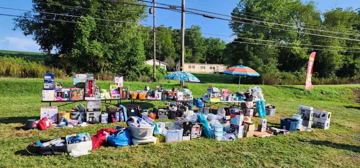 Toys Beach Chairs Camping  Tents Kitchen Items Accessories