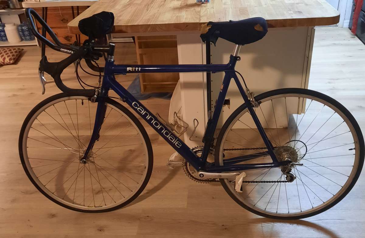 Vintage 1993 Cannondale R600 Bicycle