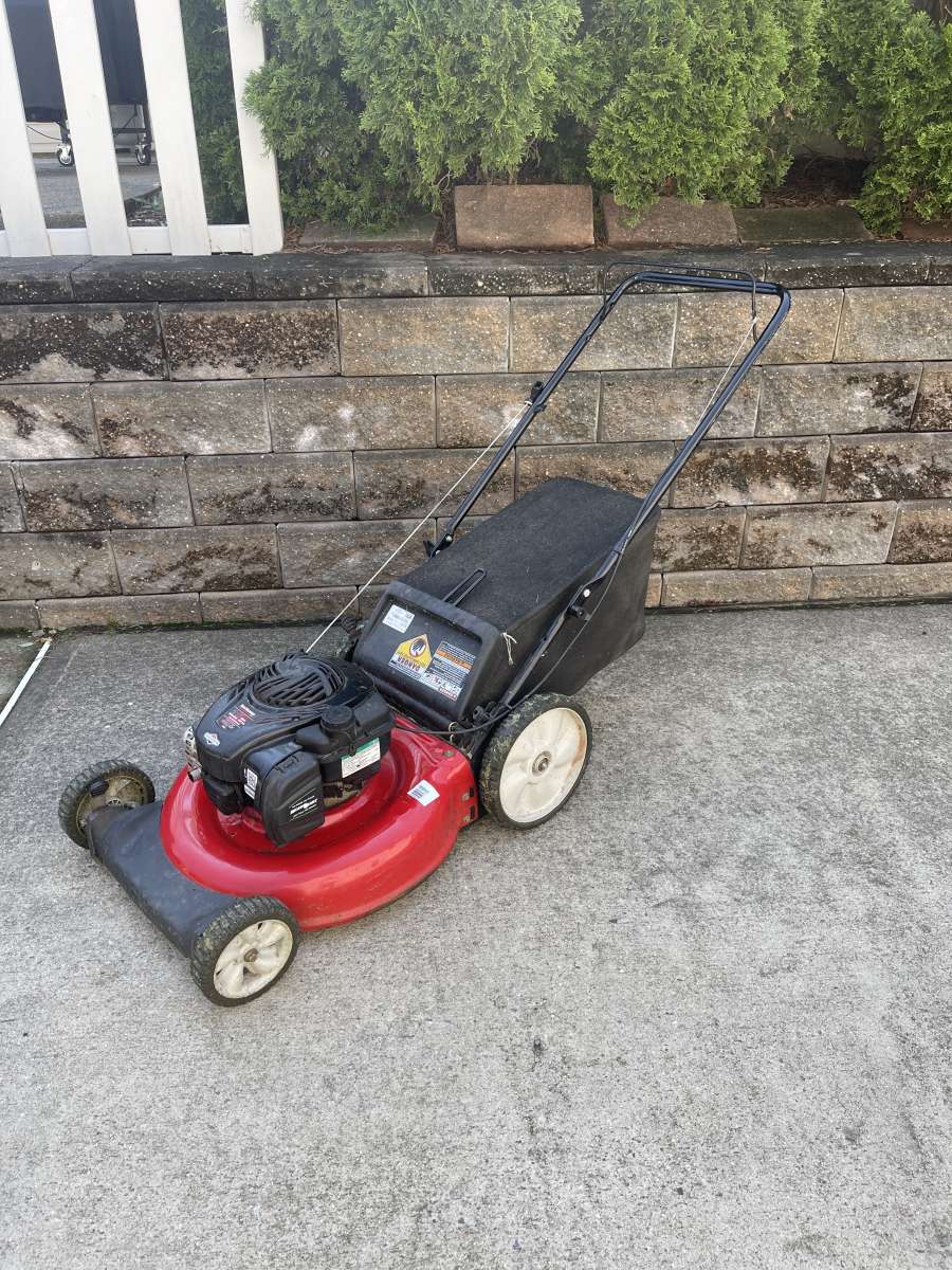 Briggs and Stratton lawn mower