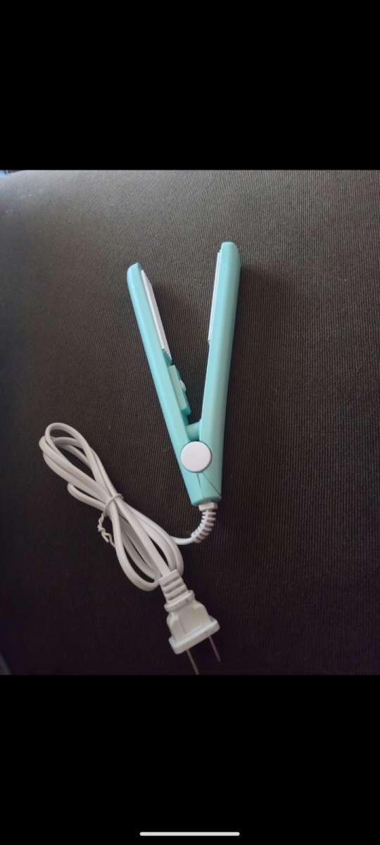 miniature straightener