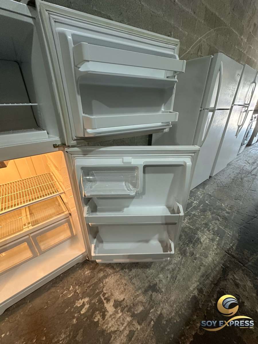 Haier refrigerator top and bottom 28W