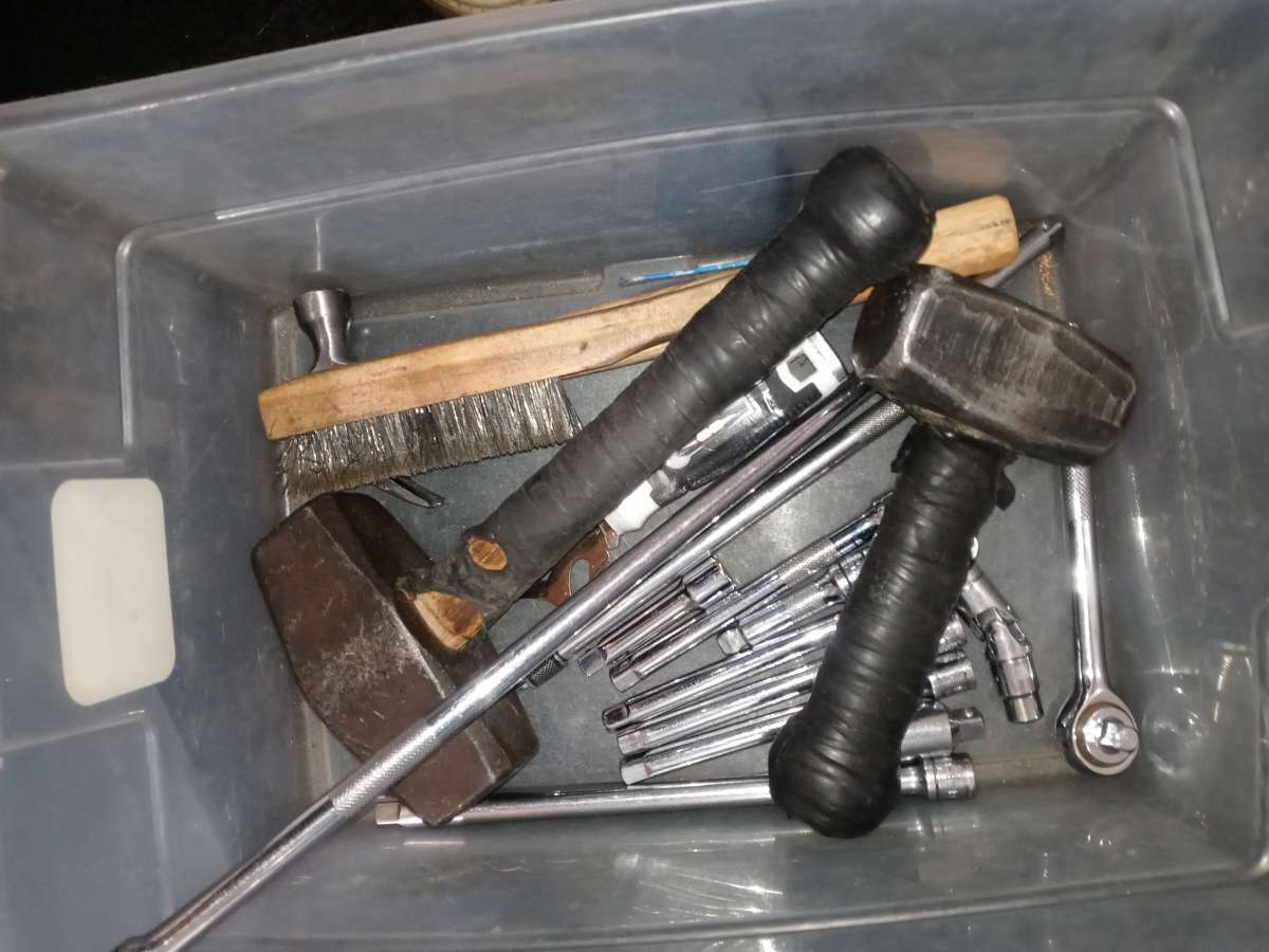 mechanic tools and AC equipment
