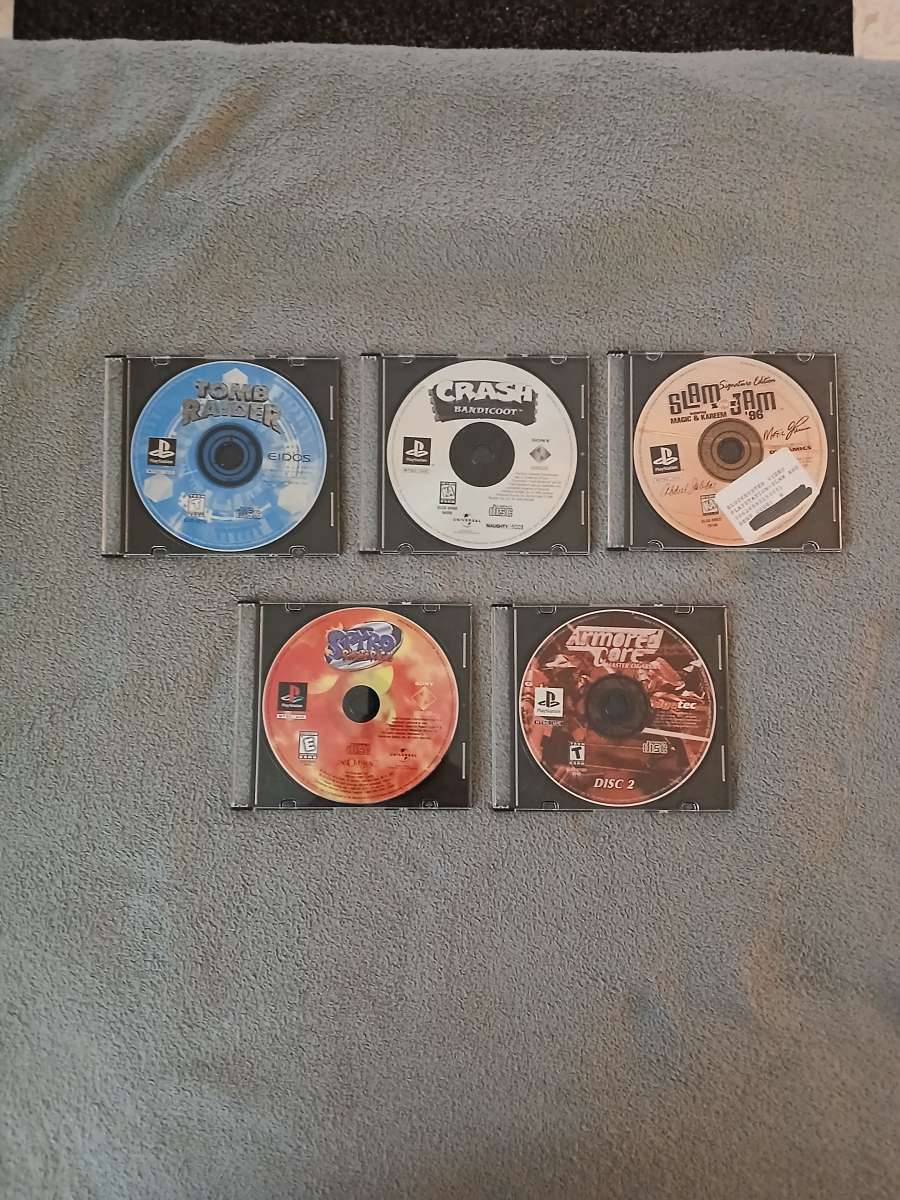 5 PlayStation 1 Loose Games for PlayStation 1