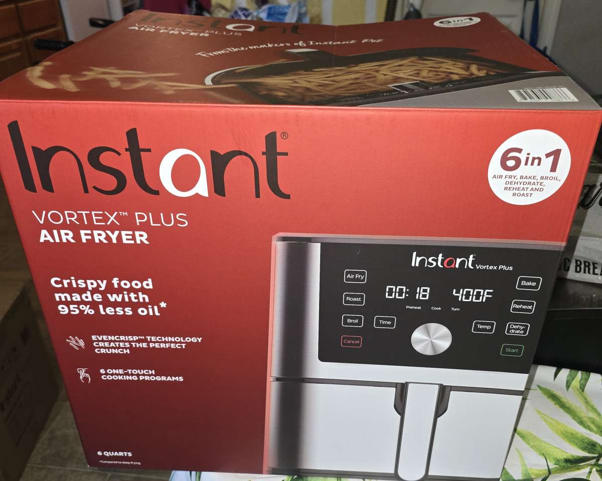 Brand New Insta Vortex Plus 6qt