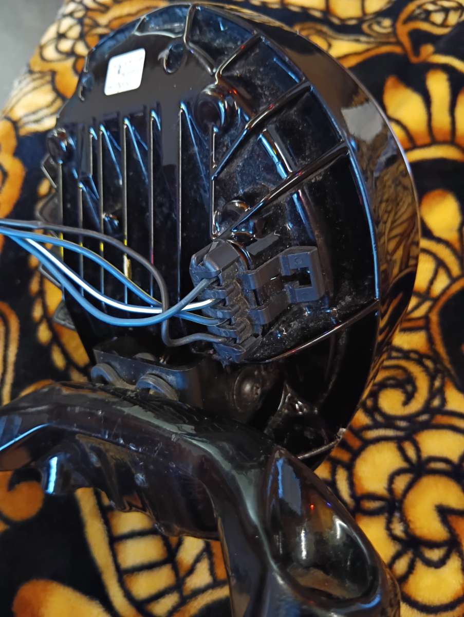 2018 Softail breakout Harley Davidson headlight