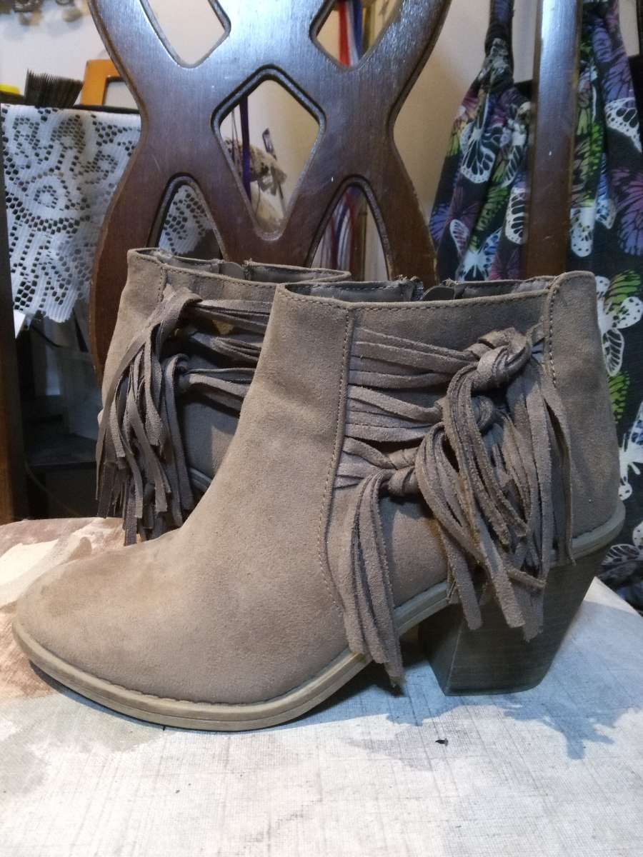 Womens Brown Suede Boots