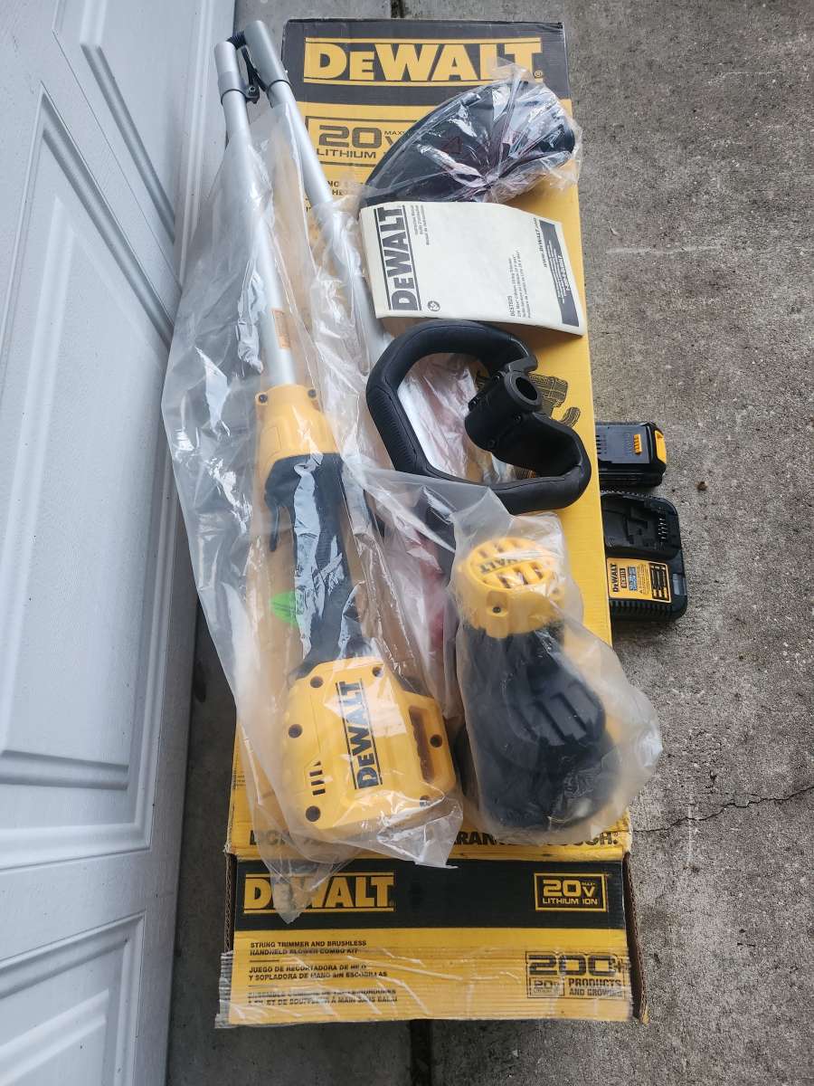 Dewalt 20v String Trimmer Kit BRAND NEW