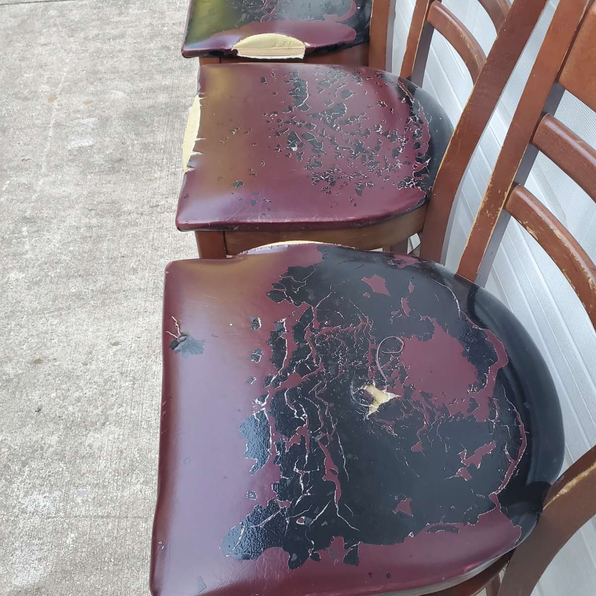 4 Bar Height Wooden Chairs  Cushions Are Rough  RRR Furnitu