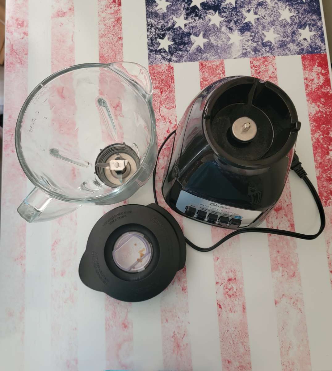 The Oster Classic Blender Duralast 5 Speed