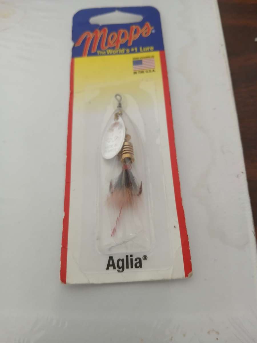 vendo esos senuelos para comprarle paales a mi bbceptodetodo