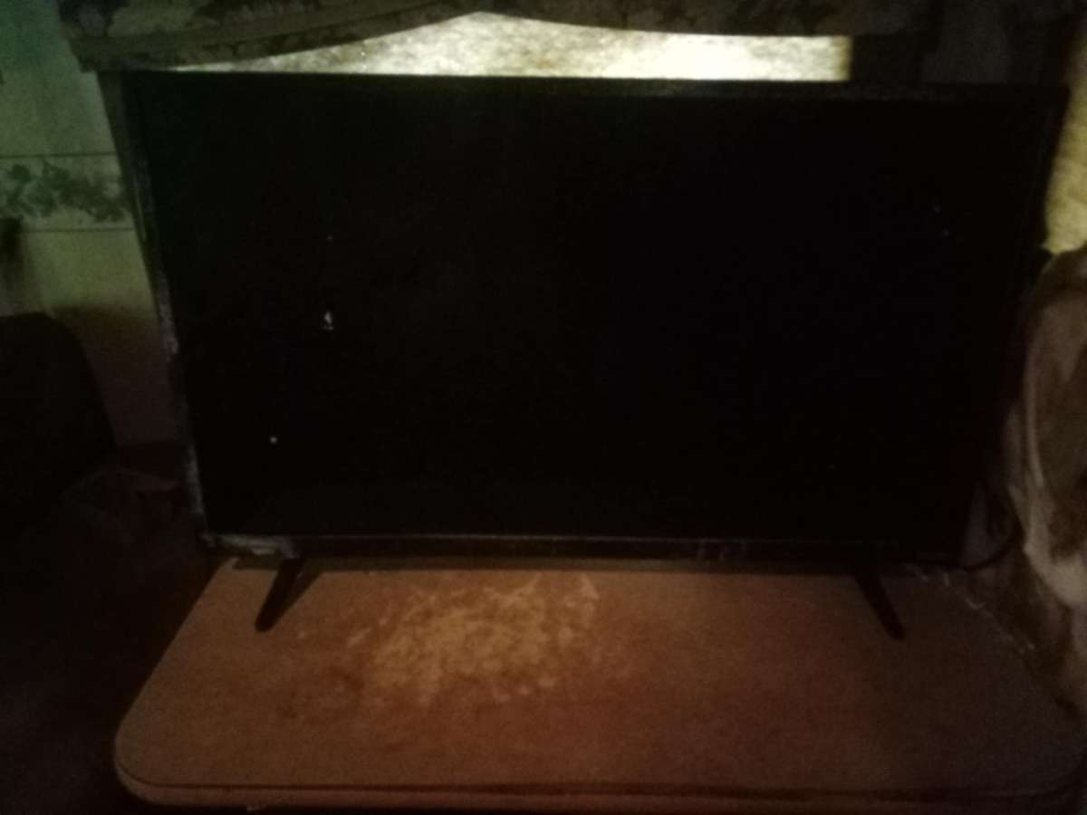50 inch Falt Screen Tv