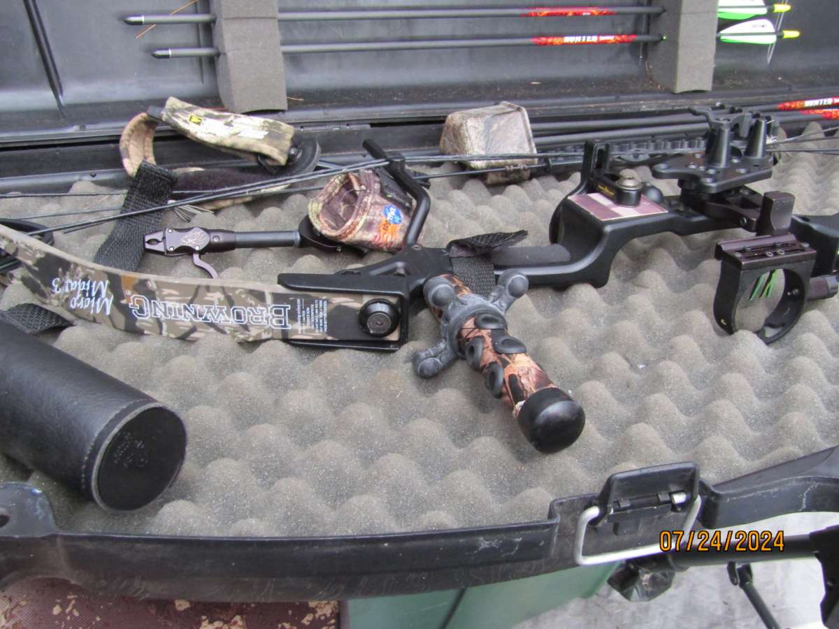 Browning compound bow