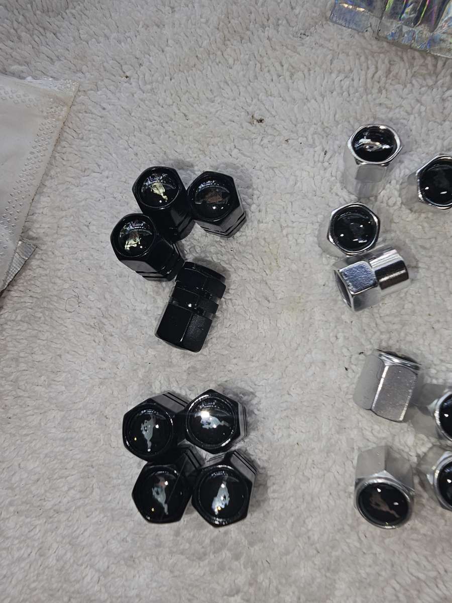 car accessories Keychain tire caps center hubcaps