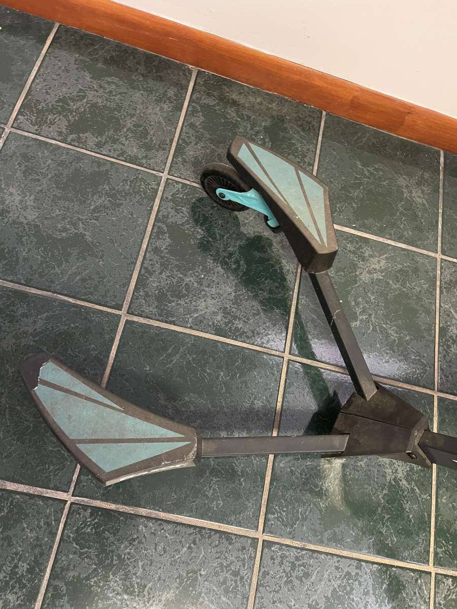 razor deltawing scooter