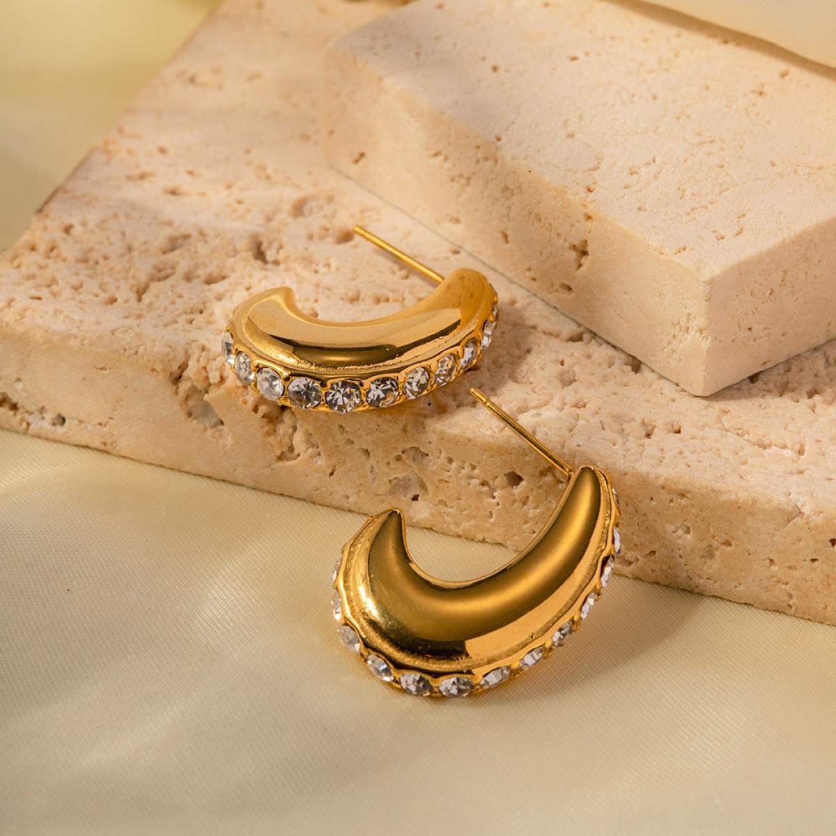 18K  gold fashion earrings