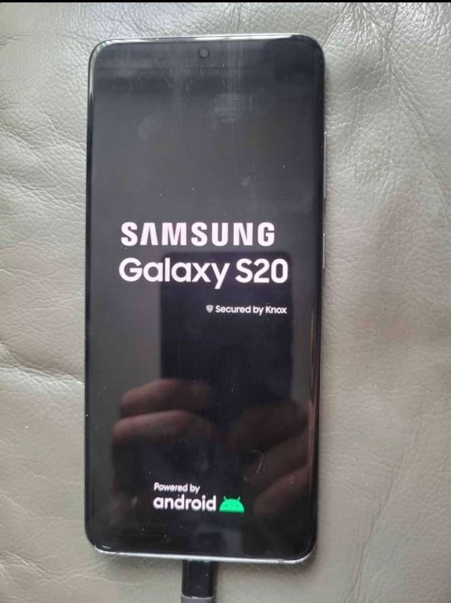 SAMSUNG GALAXY S20