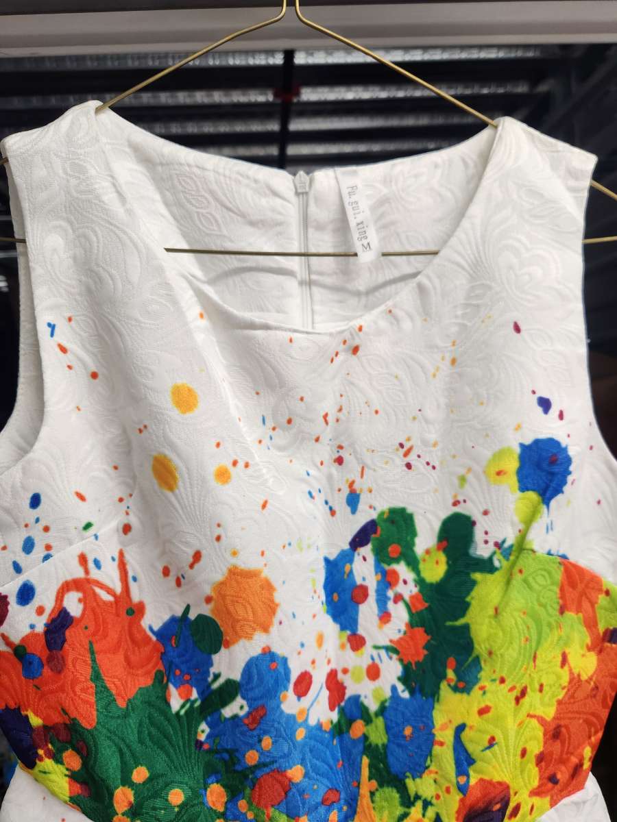 2 Short Flare Cocktail Dresses Womens Medium