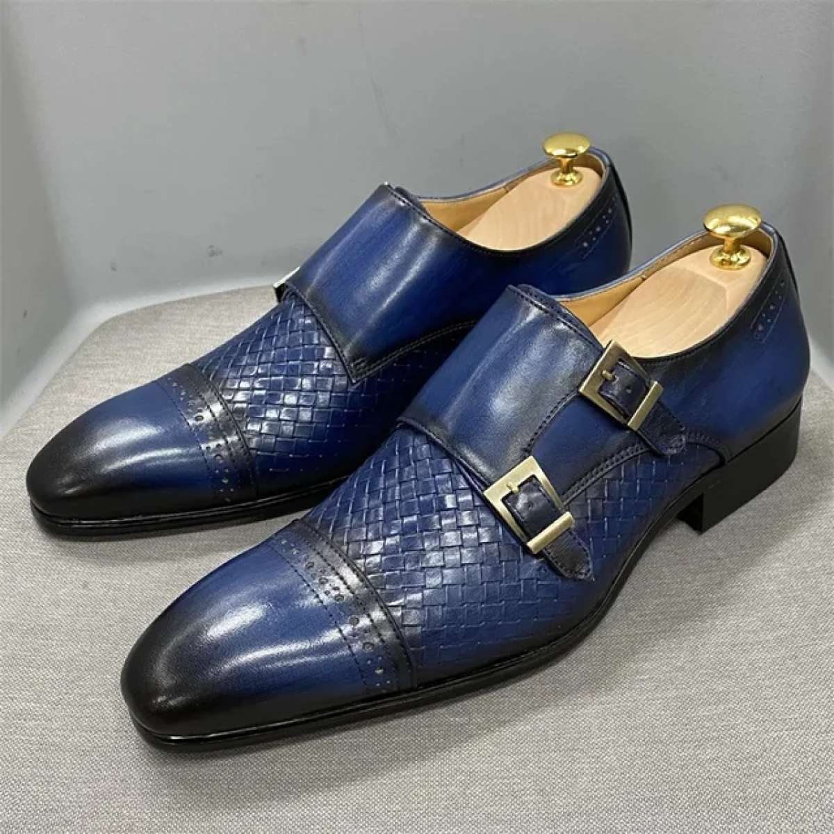 men classic dress shoes