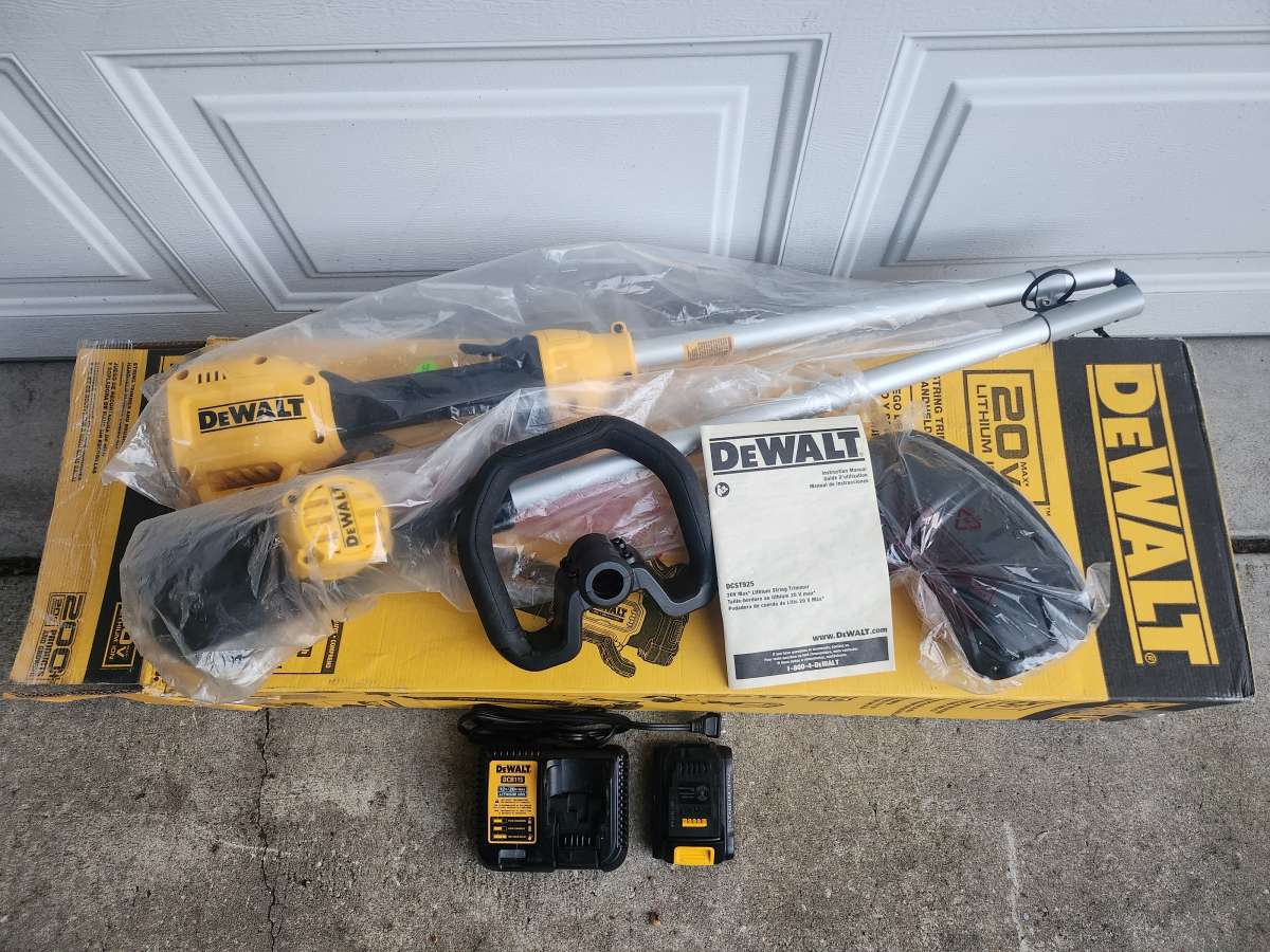 Dewalt 20v String Trimmer Kit BRAND NEW