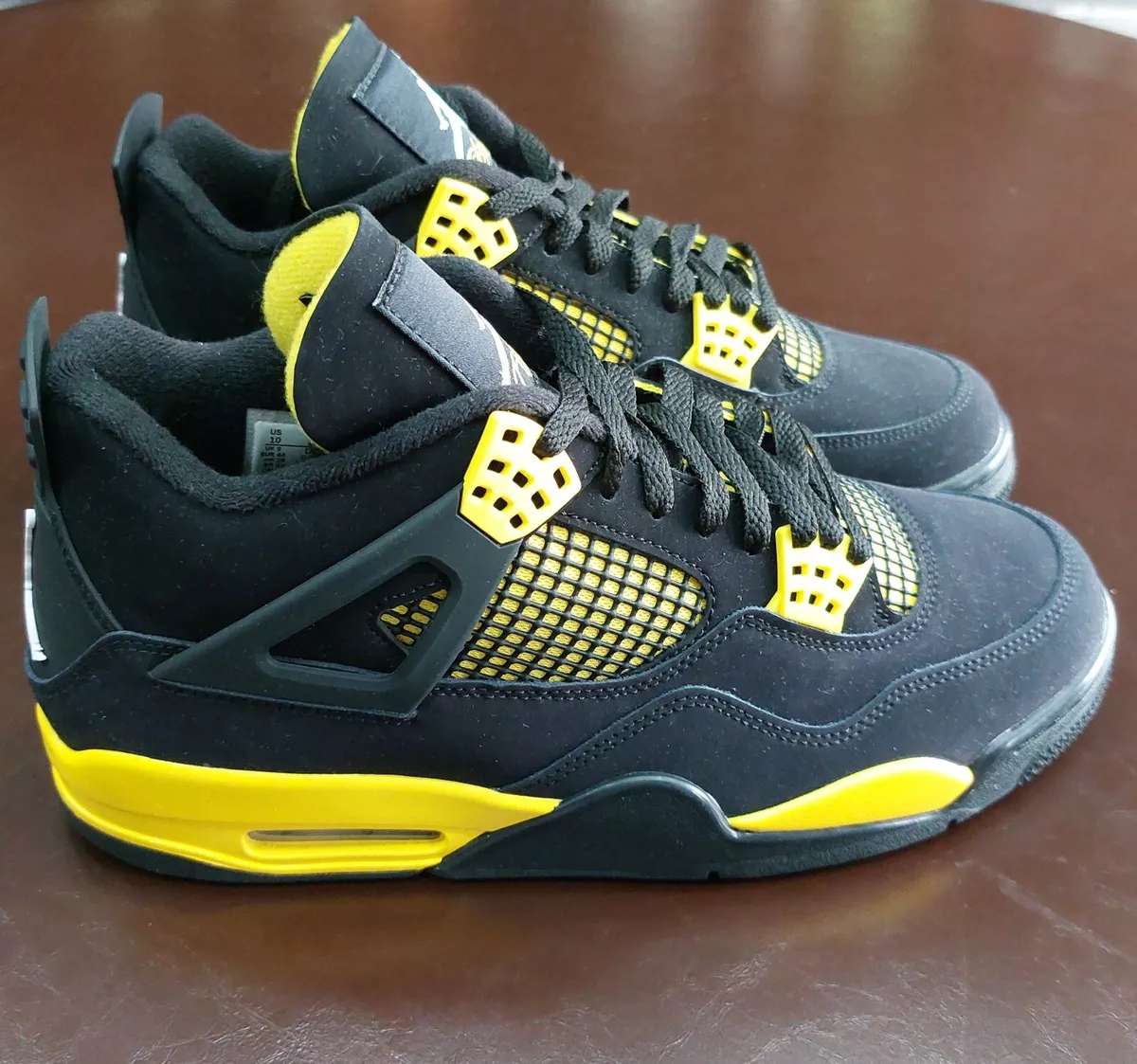 Jordan 4 Thunder all sizes