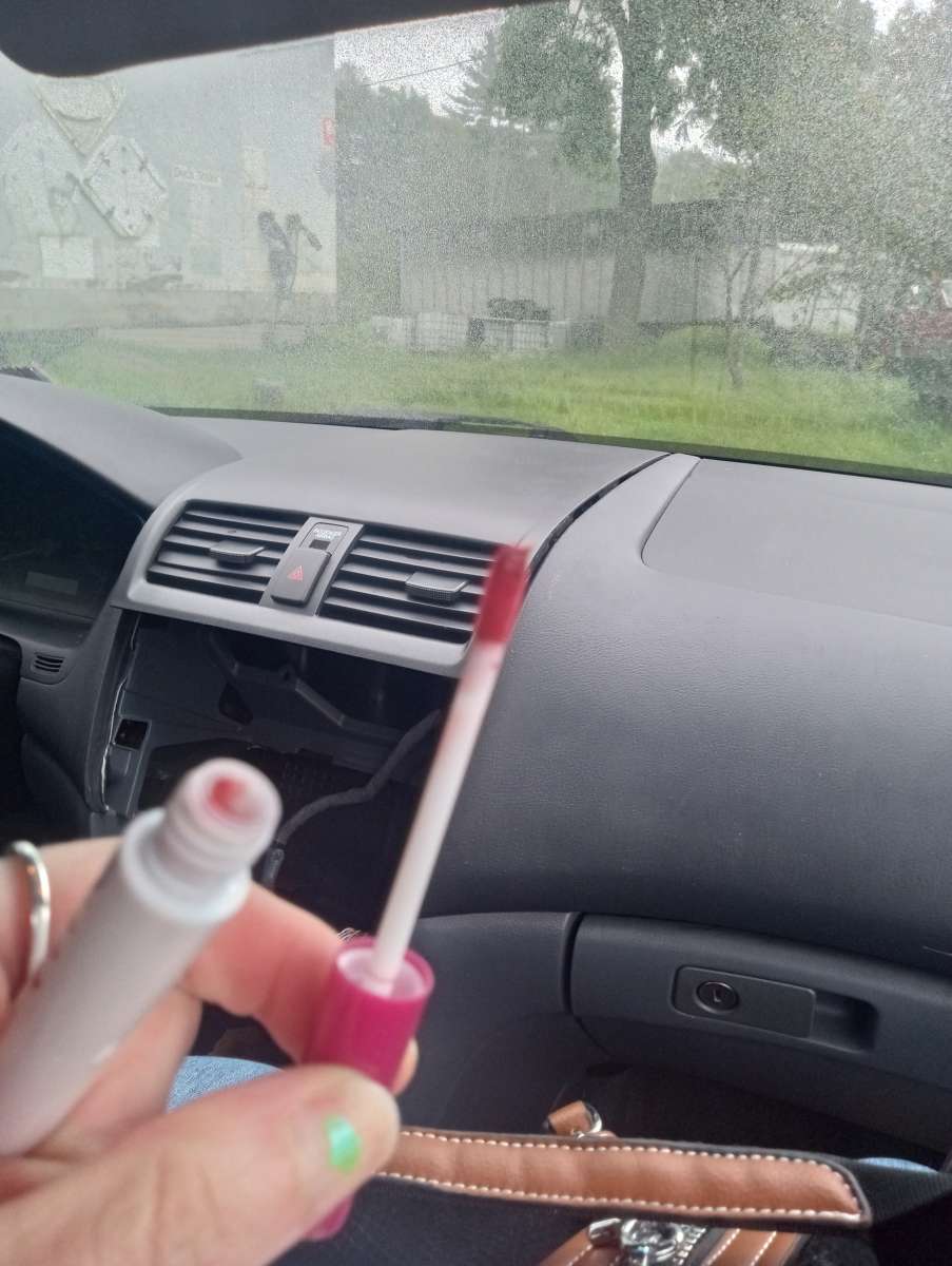 red honey sweet lip glaze