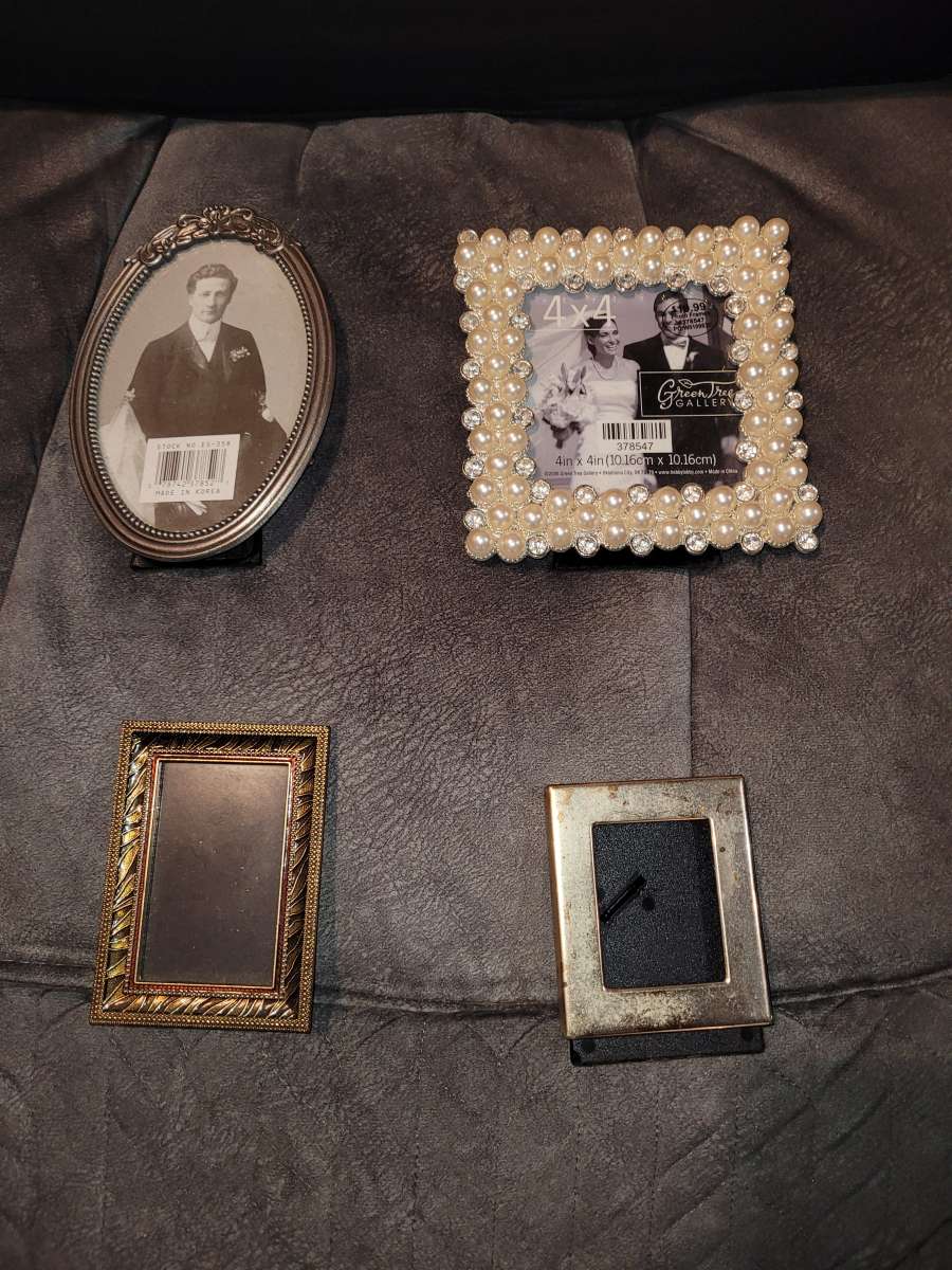 picture frames