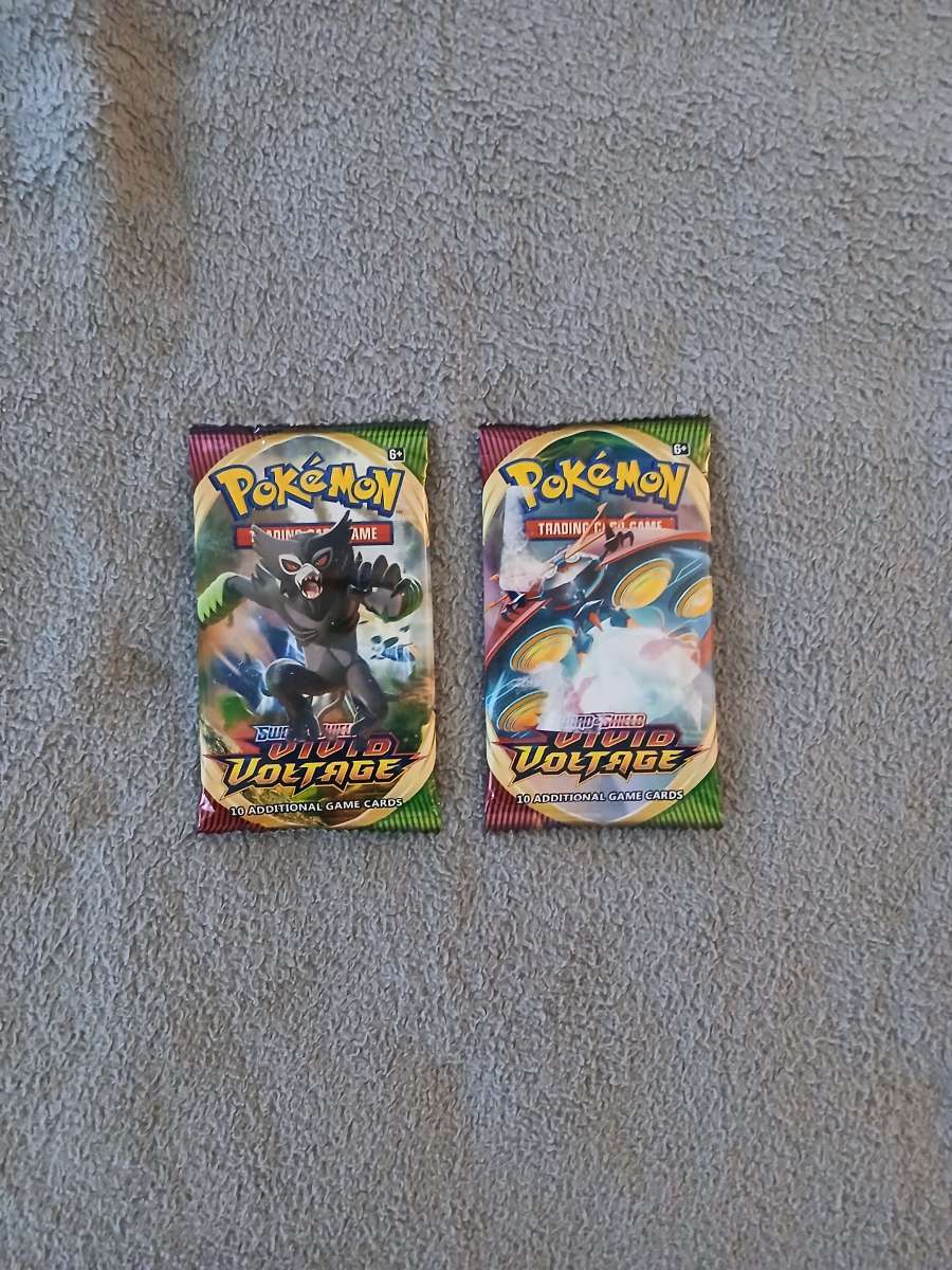 4 Pokemon Trading Cards Booster Packs