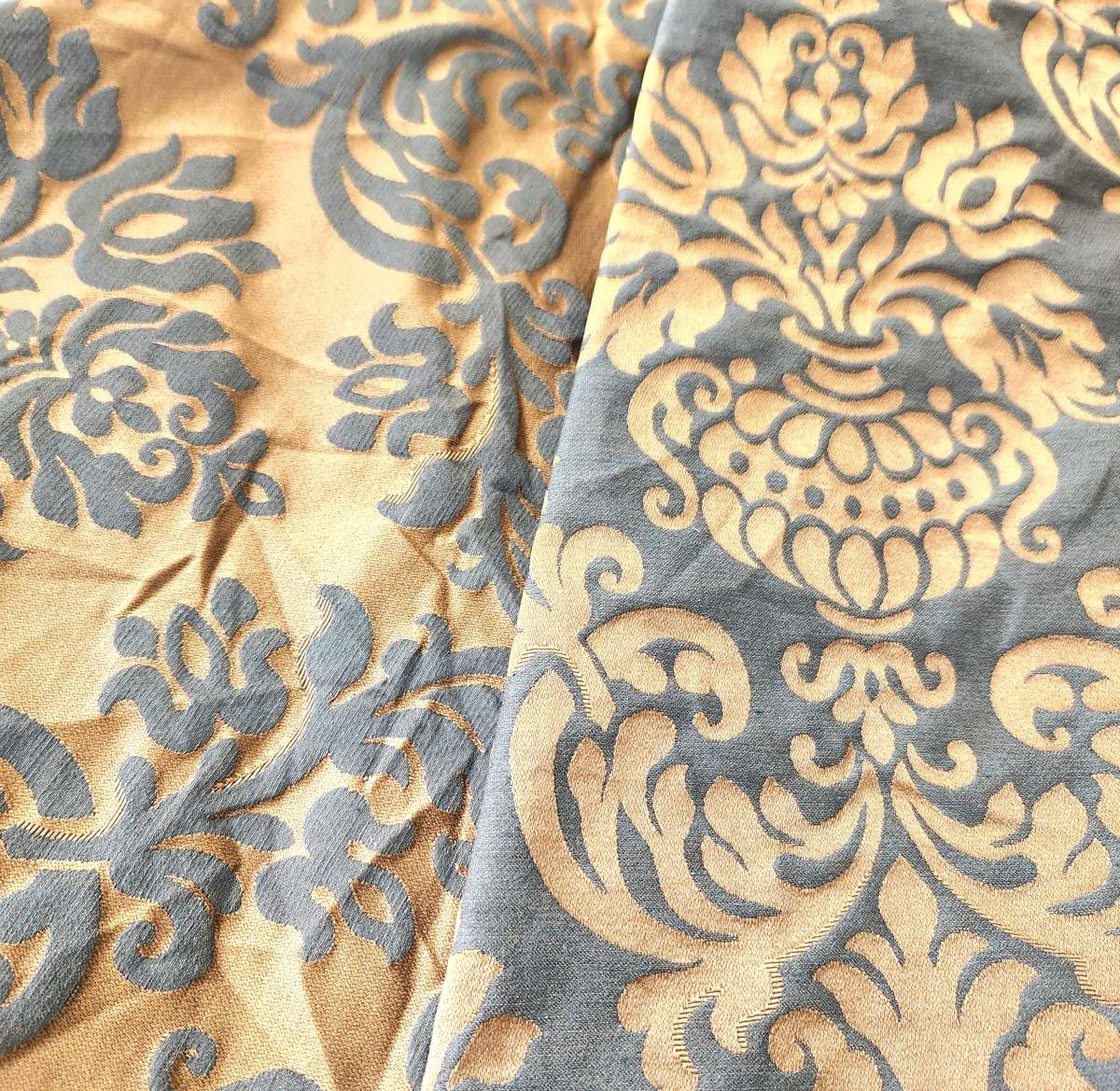 Upholstery Bolt of Gold n Navy Iridescent 7Ydsx5Ft Reversibl