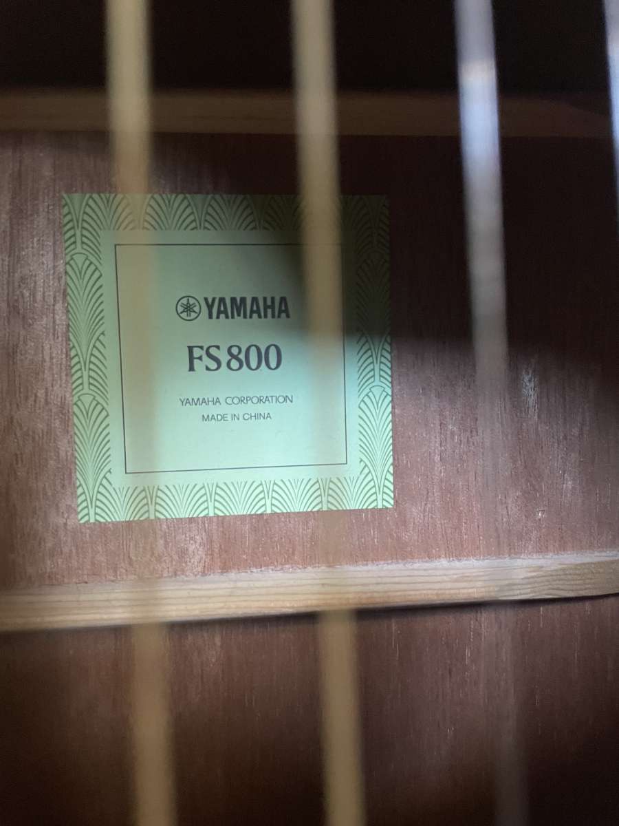 Yamaha FS800 acoustic