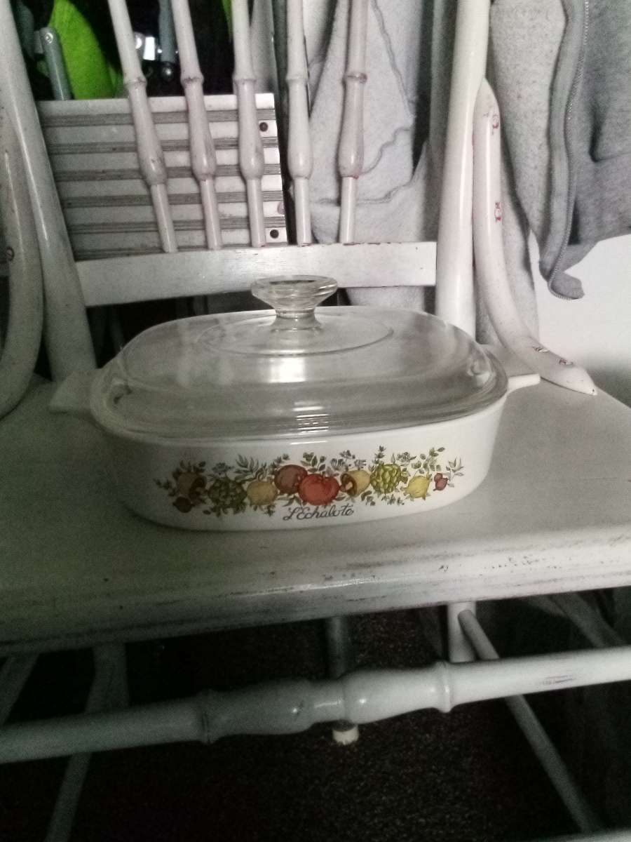 pyrex corning ware from the 60s