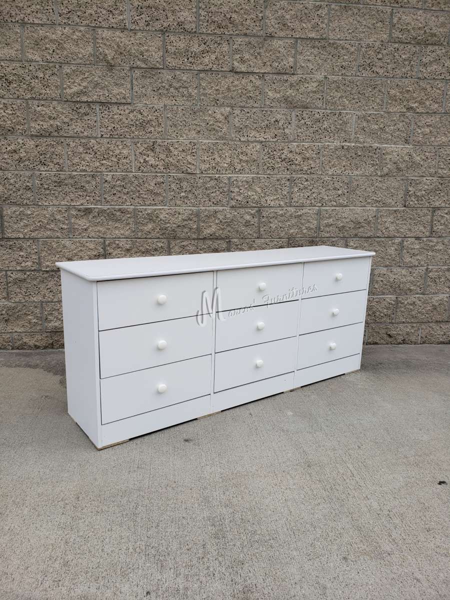 White 9 Drawer Dresser