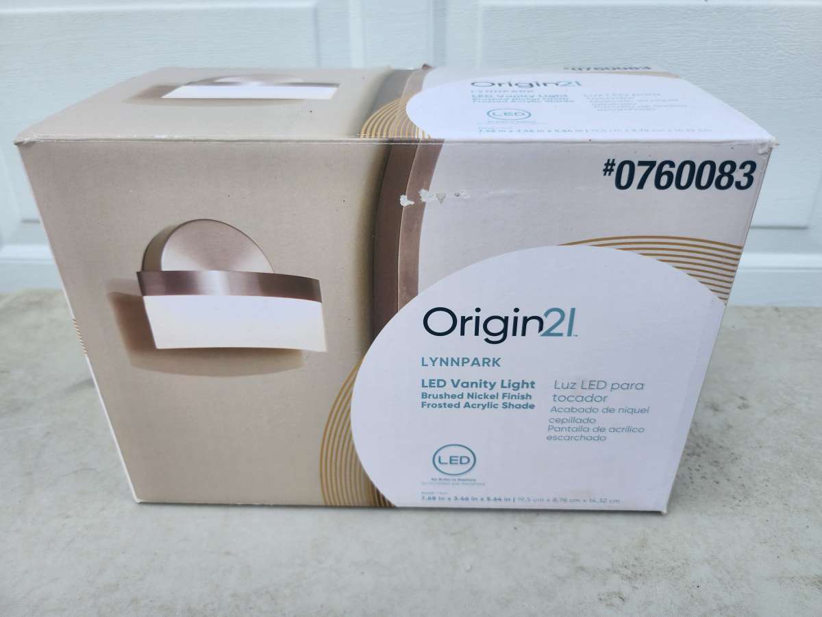 Origin21 Lynnpark Vanity Light BRAND NEW