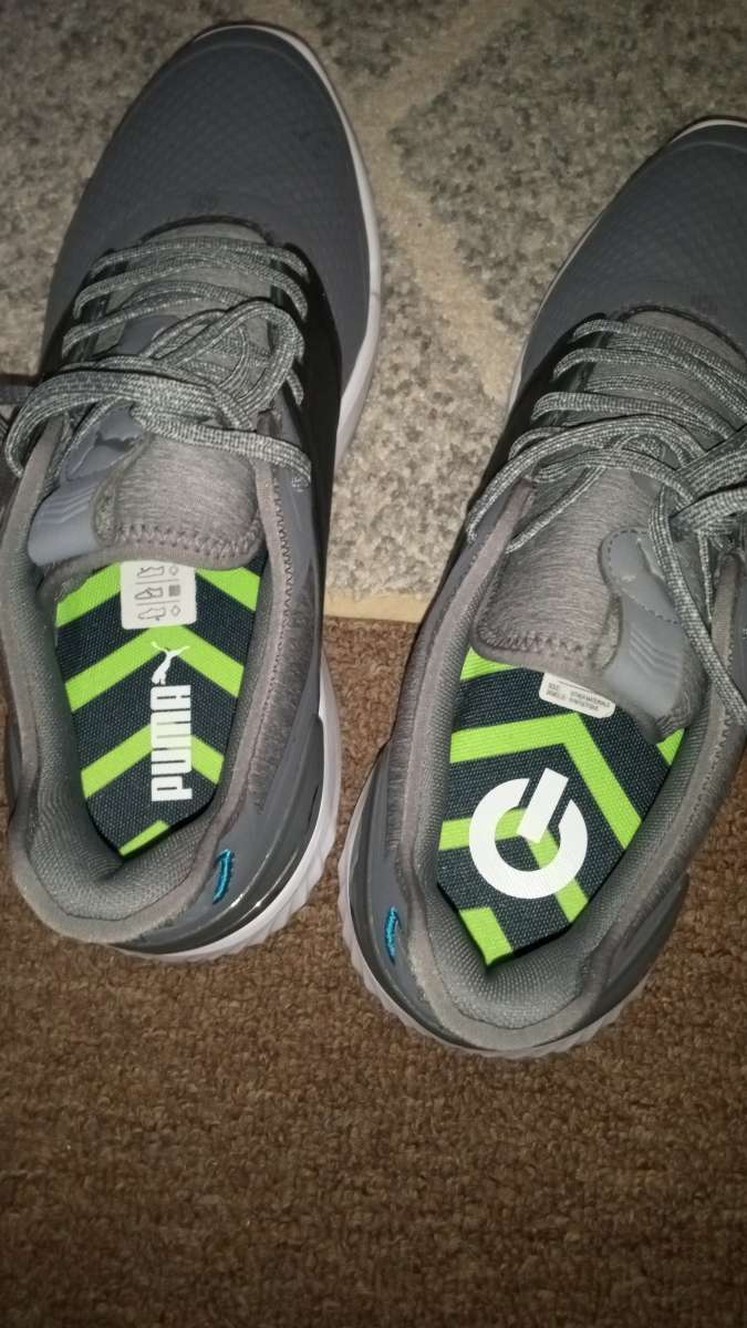 the new sport shoes size 11