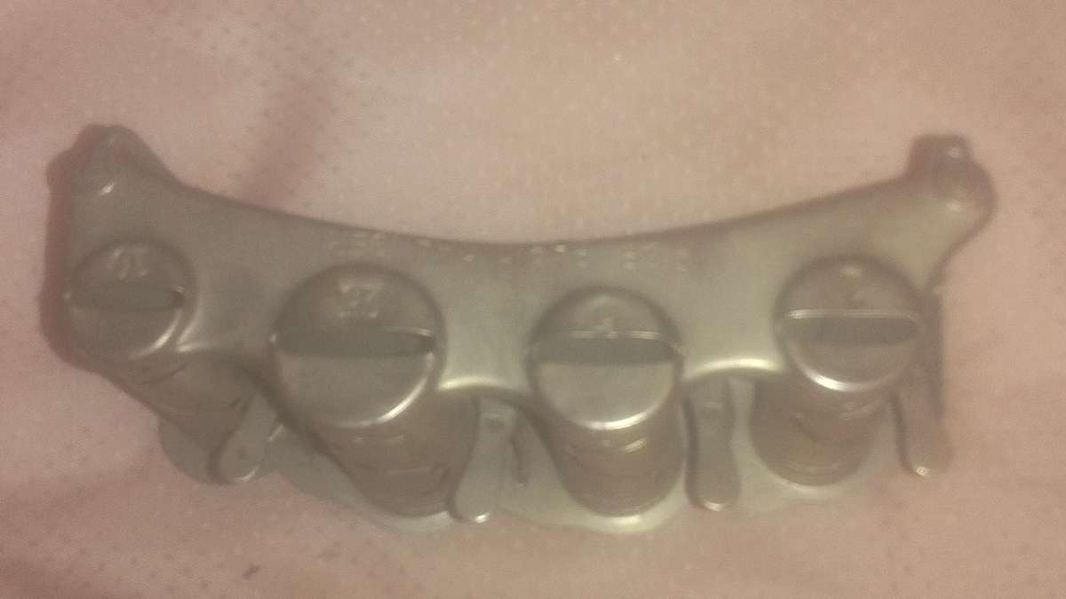 B and R four barrel coin changer