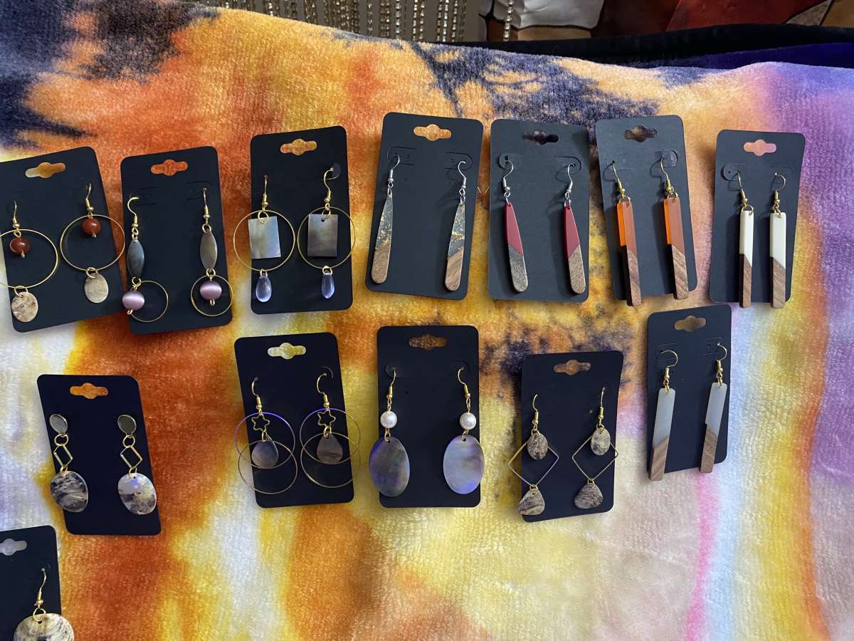 women  girls earrings