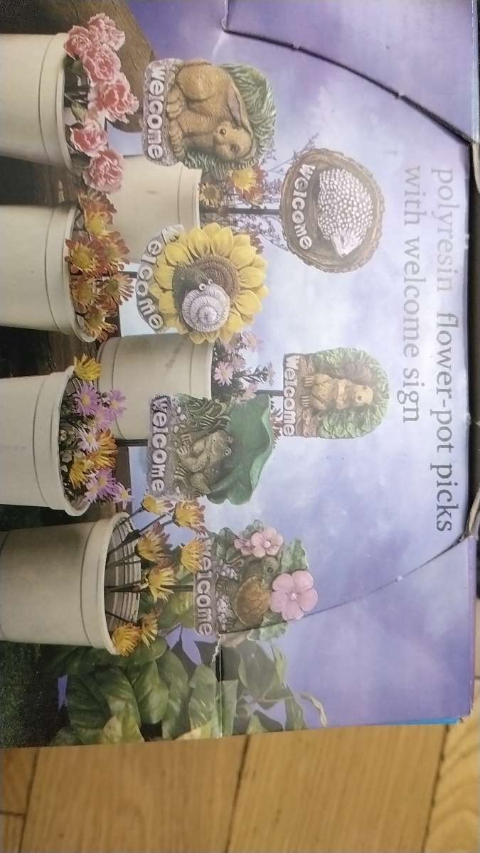 welcome signs for your front yard of a house