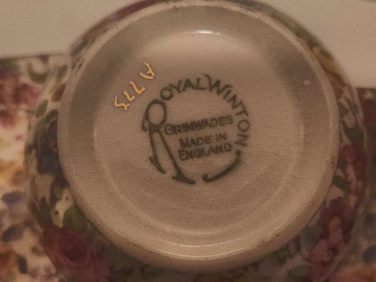 Cream and Sugar Bowl With Tray