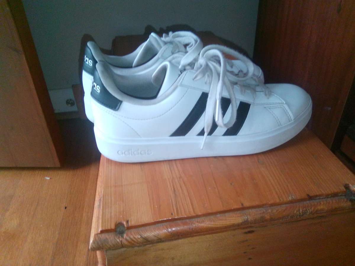Nearly new Adidas shoes