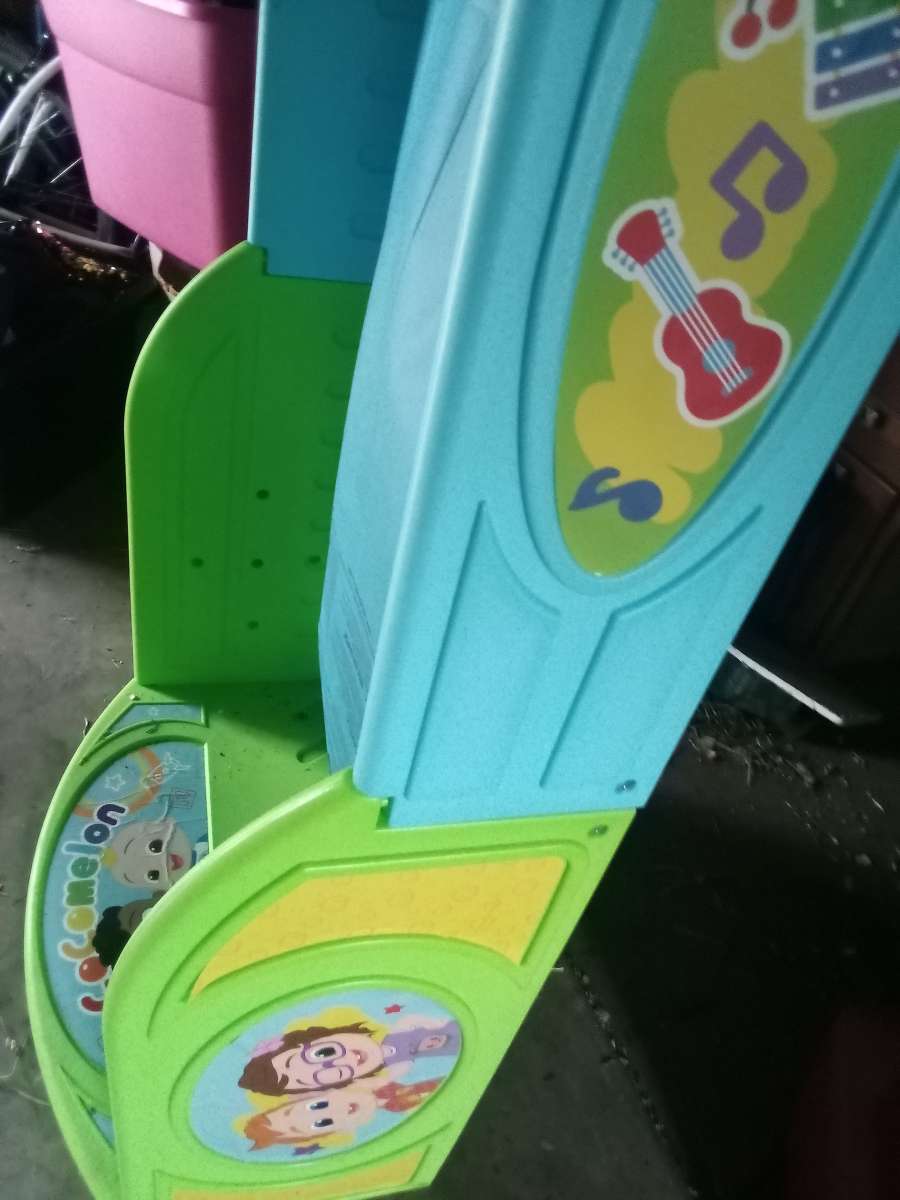 toddler bed