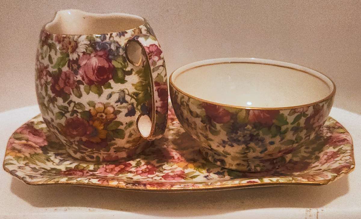 Cream and Sugar Bowl With Tray