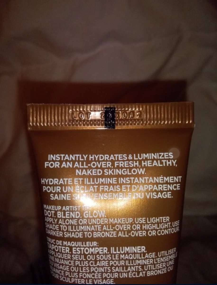 LOreal Lumi True Match Glotion 904