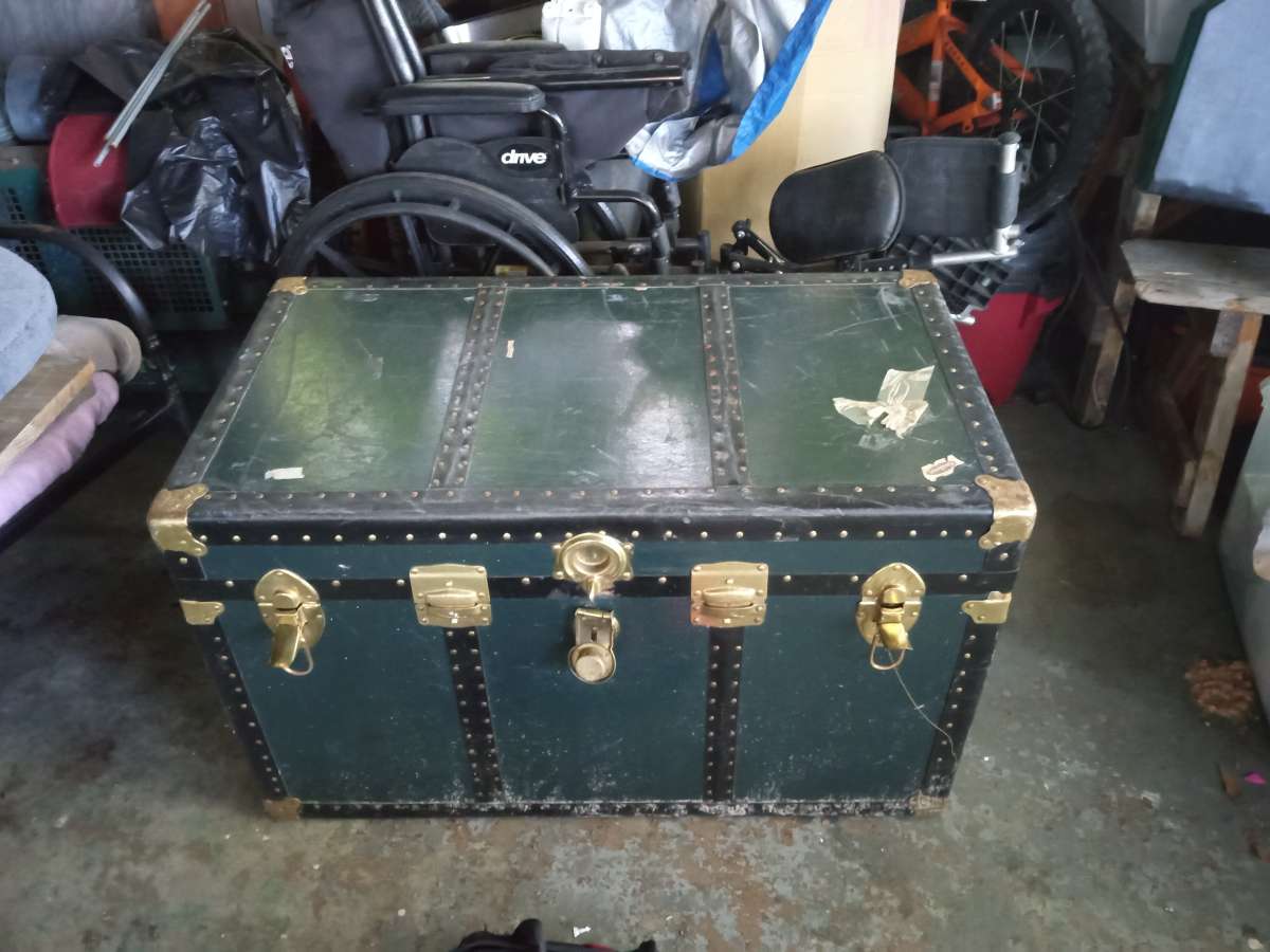 1920s Vacationer Trunk