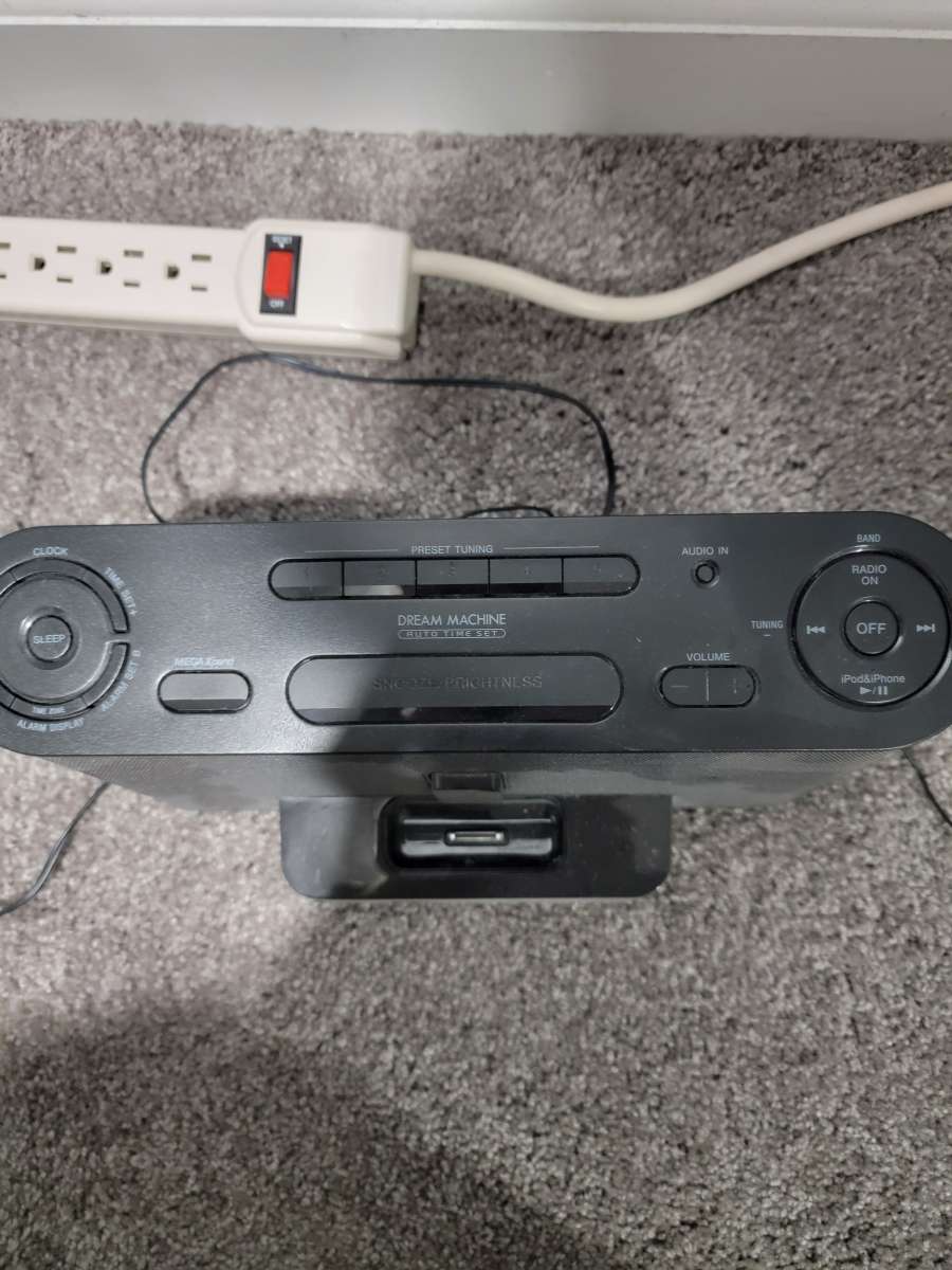 Sony dream machine clock radio ipod player
