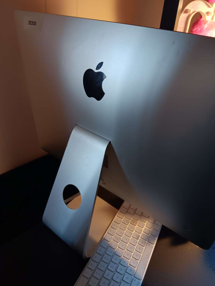 Apple Desktop PC