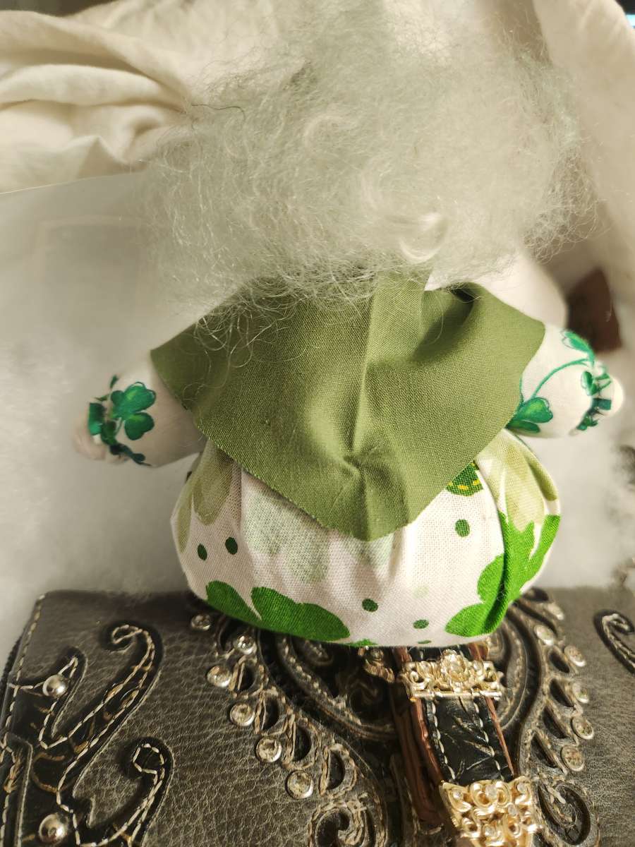 miss lucky pin cushion