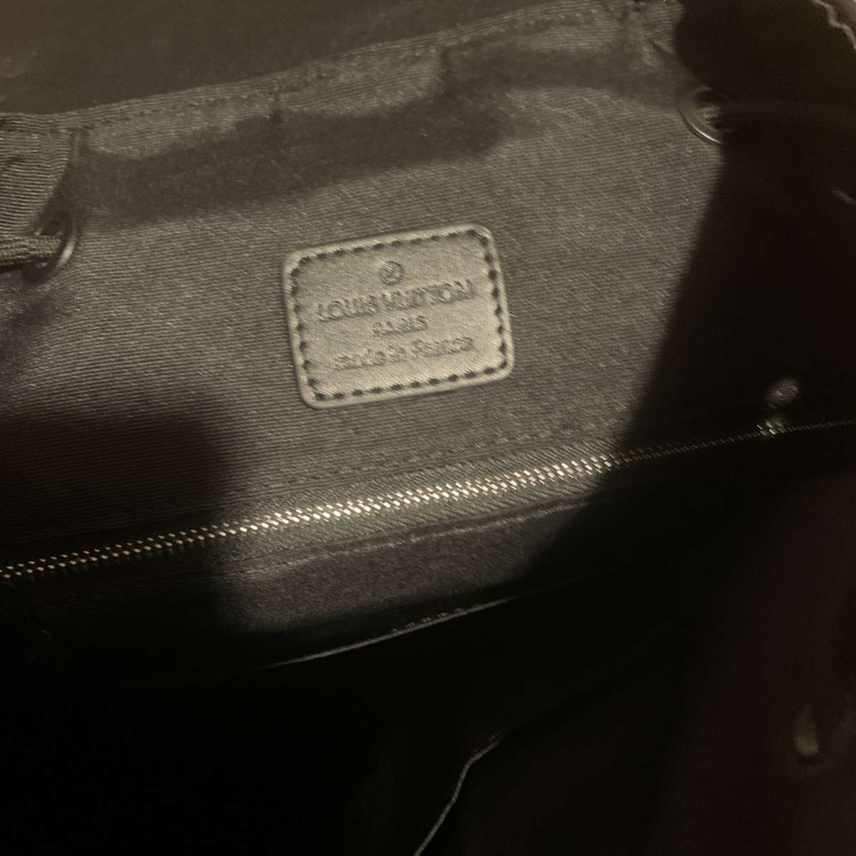 LV BOOKBAG