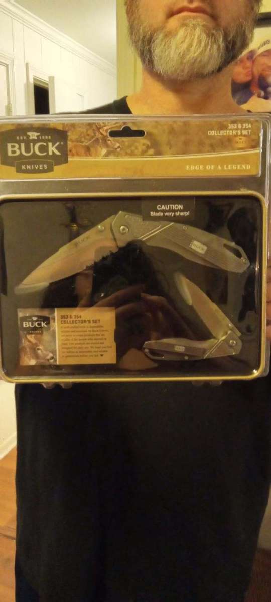 Buck knife set