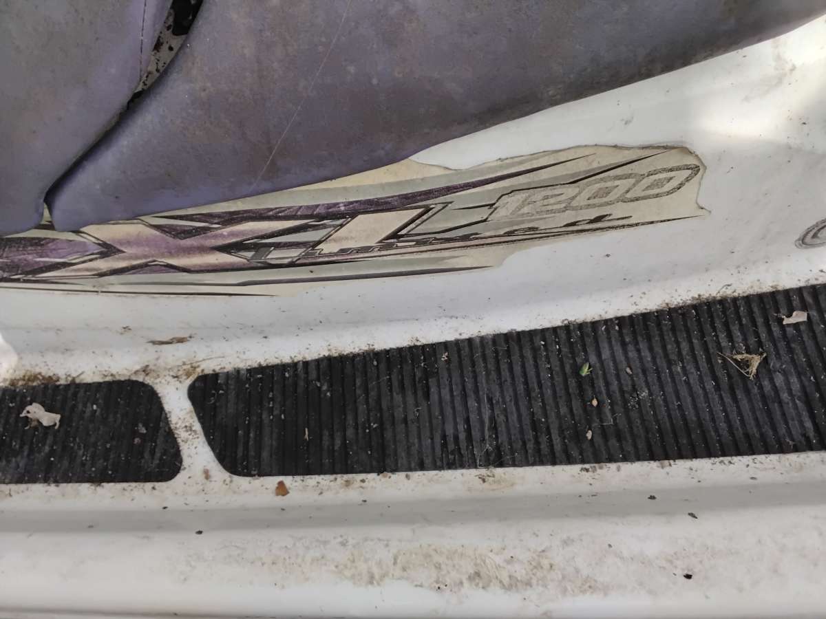 Yamaha Jet Ski XL 1200 Needs Work as is