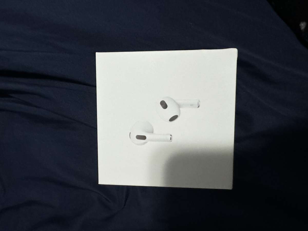 Apple AirPods generation 3