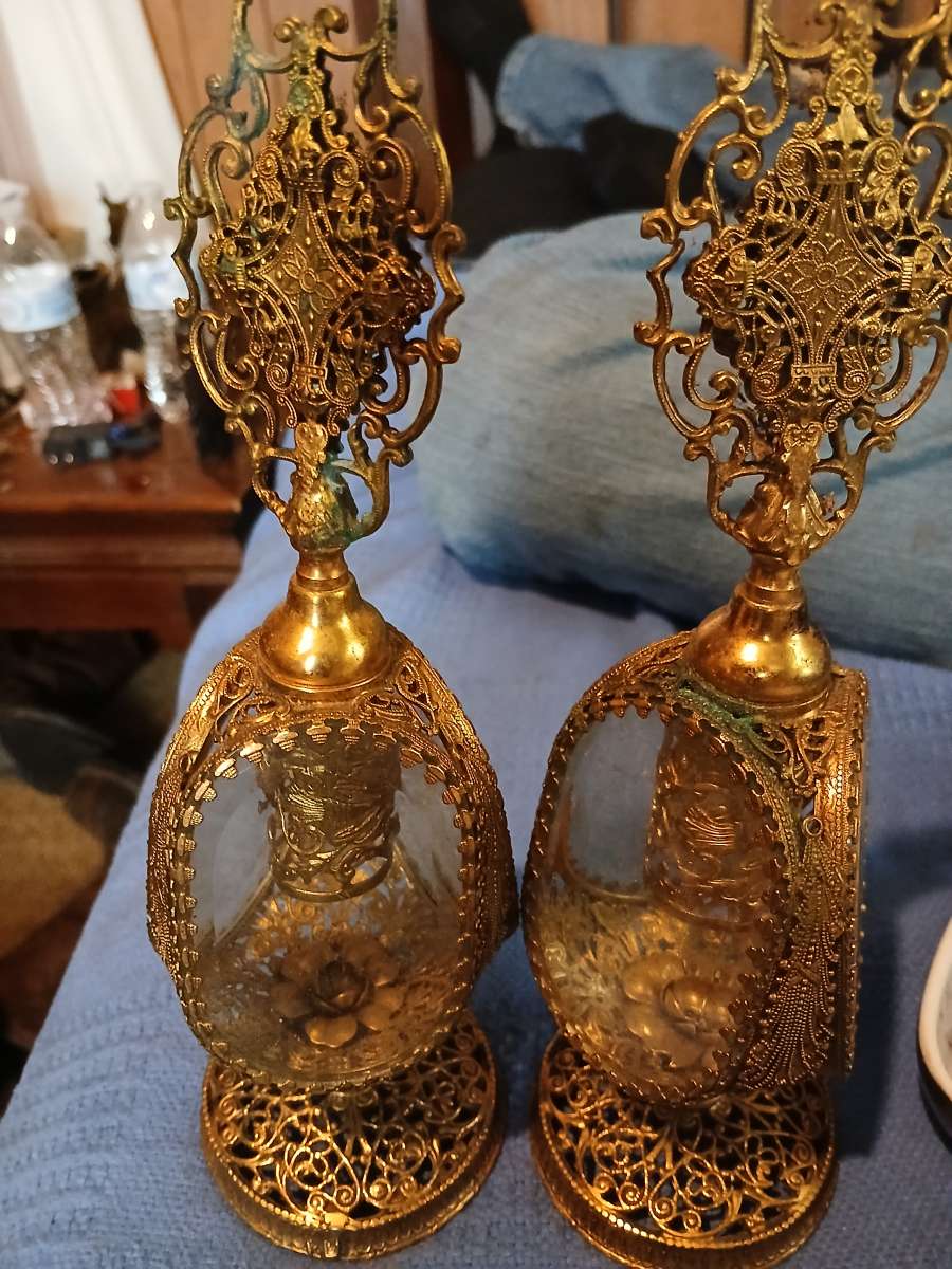 Vintage filigree brass metal ormolu rose Vanity Perfumes
